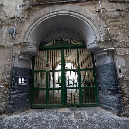Home Nonna Sabina - Centro Storico Napoli Екстер'єр фото