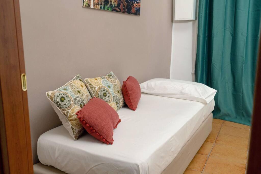 Home Nonna Sabina - Centro Storico Napoli Екстер'єр фото