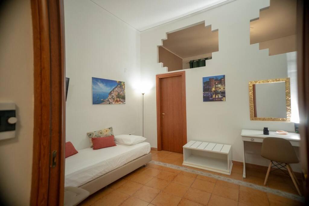 Home Nonna Sabina - Centro Storico Napoli Екстер'єр фото